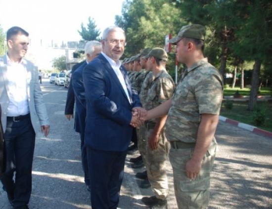 Kahta'da Bayram Dolayısıyla Kurumlar Ziyaret Edildi