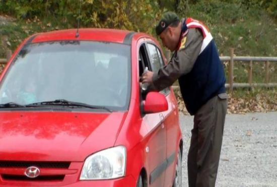 Jandarmadan Şekerli Kolonyalı Bayram Denetimi