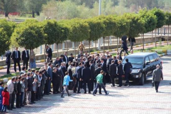 İçişleri Bakanı Ala Oltu'da Bayramlaşma Programına Katıldı