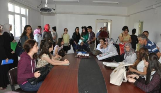 Silopi'ye Atanan Öğretmenleri Şube Müdürü Karşıladı