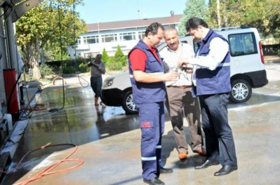 Yalova'da Şebeke Suyuyla Araba Yıkayan İşletmelere Denetim