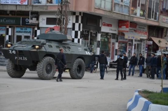 Yüksekova'da Cenaze Gerginliği