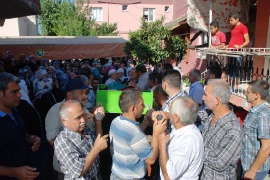 Sel Felaketinde Ölen Marketçi Toprağa Verildi