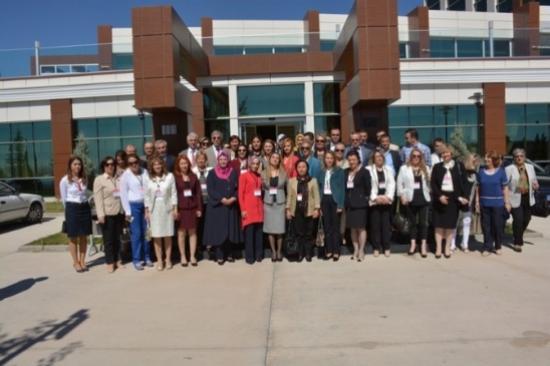 Aksaray'da ''işte Kadın Zirvesi'' Paneli