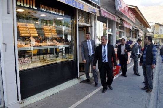 Mülki Amirlerinden Adilcevaz Esnafına Ziyaret