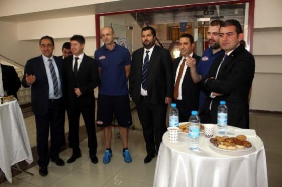 Royal Halı Gaziantep Basketbol Takımı Yeni Sezon Açılışını Yaptı