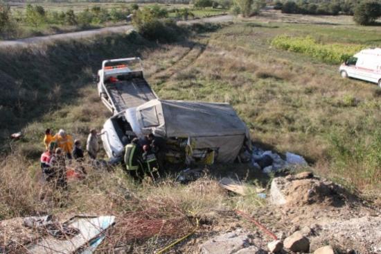 Tosya'da Trafik Kazası: 3 Yaralı