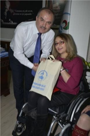 Engellilerden Başkan Gürlesin'e Ziyaret