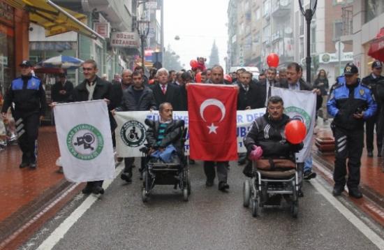 Bartın'da Engelliler Günü Yürüyüşü Düzenlendi