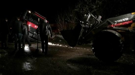 Yangına Giden İtfaiye Aracı Çamura Saplandı