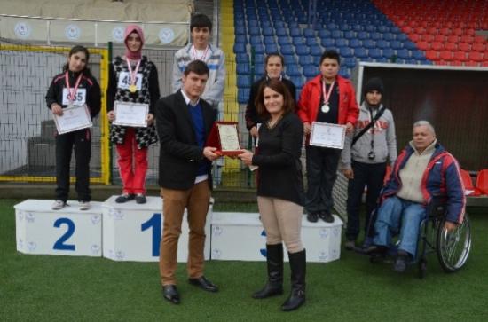 Düzce'de Engelliler Atletizm Yarışmaları Düzenlendi