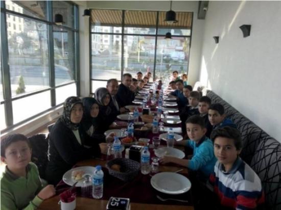 Öğretmenlerden Örnek Davranış