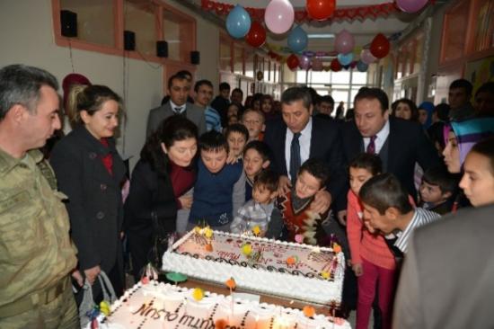 Engellilere Doğum Günü Kutlaması