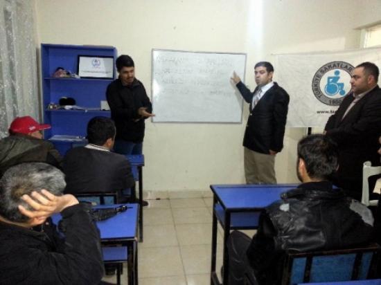 Diyarbakı'da 'hayati Doya Doya Yaşamak İçin Farkında Ol' Semineri