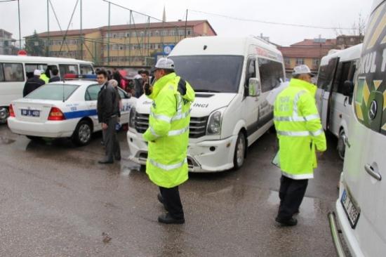 Aksaray'da Okul Servisleri Denetleniyor