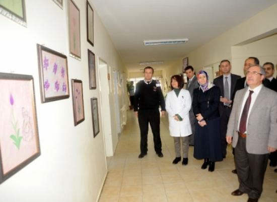 Vali Nayir Toplum Ruh Sağlığı Merkezini Ziyaret Etti