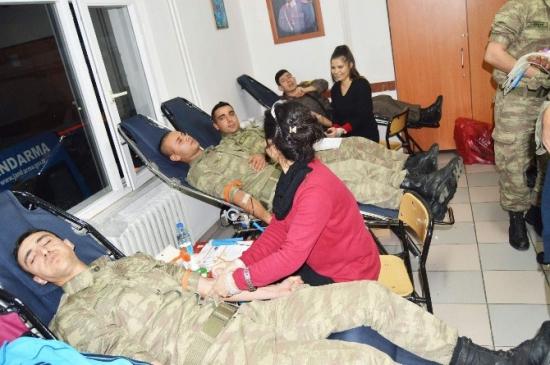 Jandarma Kan Bağışında Rekora İmza Attı