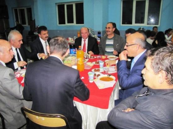 Hisarcık'ta Öğretmenler Yemekte Buluştu