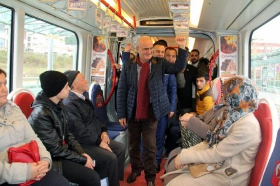 Vali Ve Başkan Tramvayda Yolculuk Yaptı