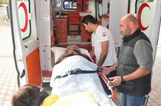 Hasta Yakınları Acil Hastayı Para Almadan Bakmadığını İddia Ettikleri Özel Hastaneden Şikayetçi Oldu