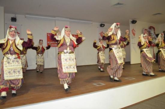 Engelli Semazenler Ayakta Alkışlandı