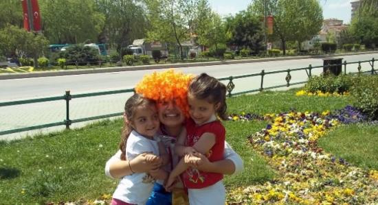 Lösev'den Dünya Gönüllüler Günü Mesajı