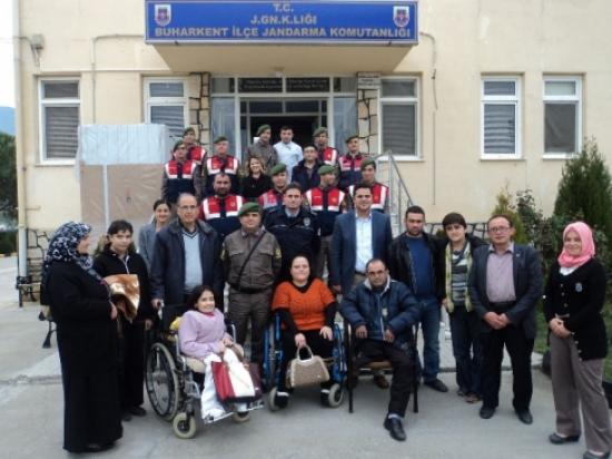 Buharkent'te Jandarma Engellileri Konuk Etti