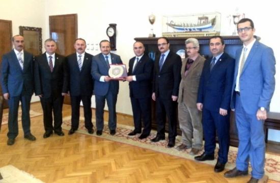 Memur-sen'den Vali Günaydın'a Ziyaret