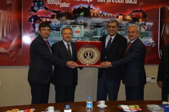 Vali Kahraman Konya Müsiad Şubesi Üyeleri İle Bir Araya Geldi