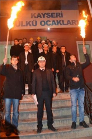 Ülkü Ocakları 4 Aralık Madenciler Gününü Hayatını Kaybeden Madencileri Anarak Kutladı