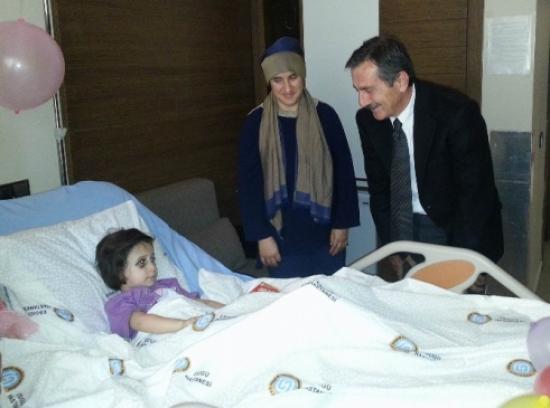 (özel Haber) Başkan Ataç'tan Minik Ecrin'e Ziyaret