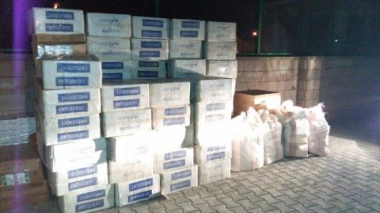 Adilcevaz'da Kaçak Sigara Operasyonu