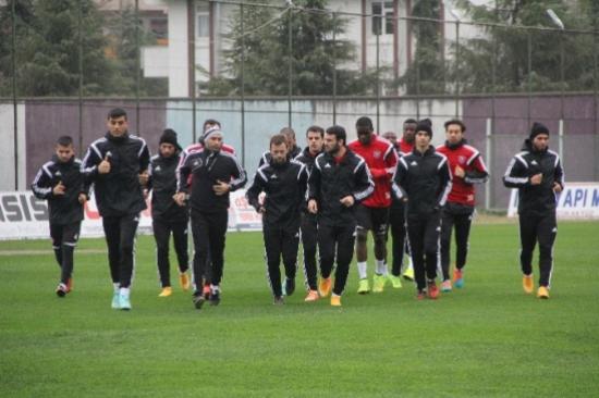 Kardemir Karabükspor Rize'de Hazırlıklarını Sürdürüyor