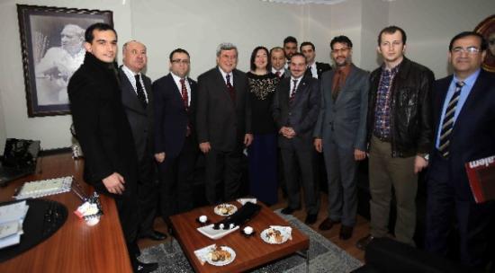 Başkan Karaosmanoğlu'dan Baro'ya Ziyaret