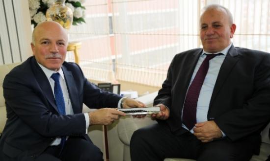 İski Genel Müdürü Altay Başkan Sekmen'i Ziyaret Etti