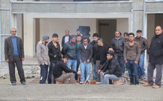 Paralarını Alamadıklarını İddia Eden İşçilerden Protesto