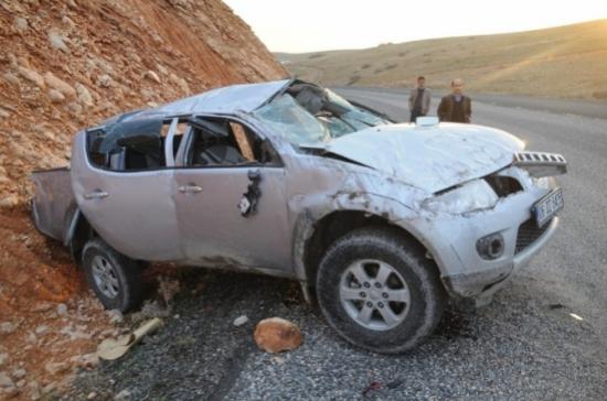 Düğün Konvoyunda Kaza: 1 Ölü 7 Yaralı