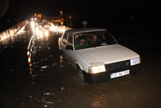 Tarihi Meriç Ve Tunca Köprüleri Köprüler Trafiğe Kapatıldı