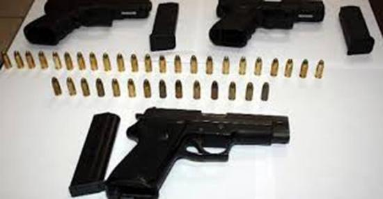 Diyarbakır'da Yapılan Aramalarda Silah Ele Geçirildi