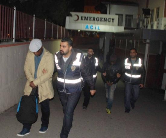 Afrikalı Dolandırıcılar Suçüstü Yakalandı