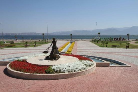 Karşıyaka Artık 'cep'te