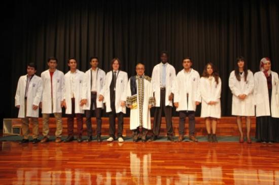 Tıp Öğrencileri Beyaz Önlüklerini Giydi