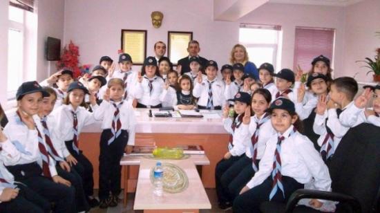 Küçük İzcilerden Manyas'ta Unutulmaz Gösteri