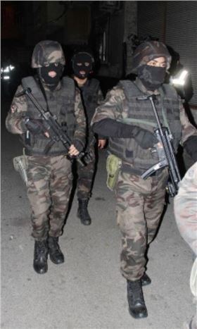 Uyuşturucu Tacirlerinin 19'u Tutuklandı