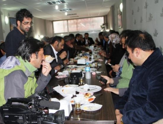 Hdp'den Tanıtım Toplantısı