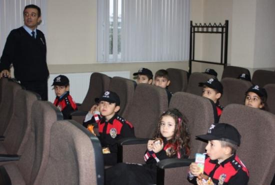 Ana Sınıfı Öğrencilerden Teşekkür Ziyareti