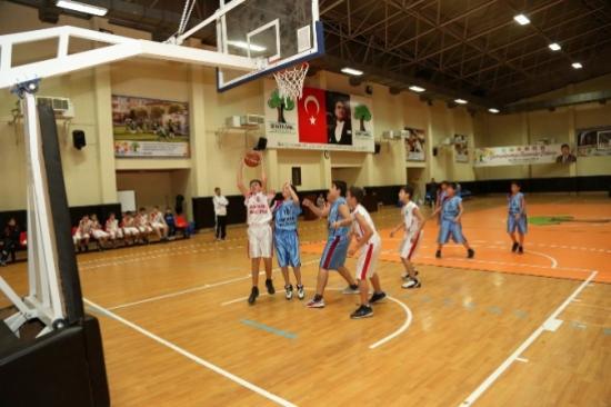 Şehitkamil 25 Aralık Basketbol Kurtuluş Kupası Start Aldı