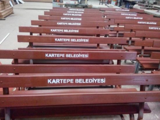 Kartepe'de Banklar Yenilendi