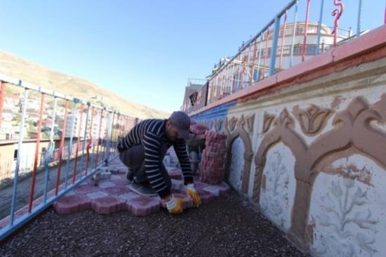 İmaret Tepe Sosyal Tesisleri'nde Hummalı Çalışma