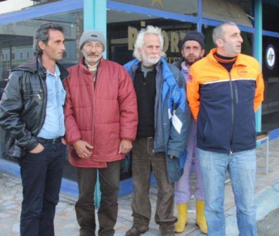 Rize'de Yaylalarda Kar Nedeniyle Mahsur Kalan Vatandaşlar Tek Tek Helikopterle Kurtarılıyor